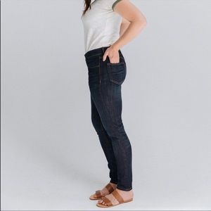Able Denim Mid-Rise Skinny Jeans Carla Wash Sz 31